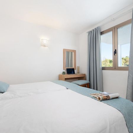 Apartamentos Ferrera Pins Кала Ферера Екстериор снимка