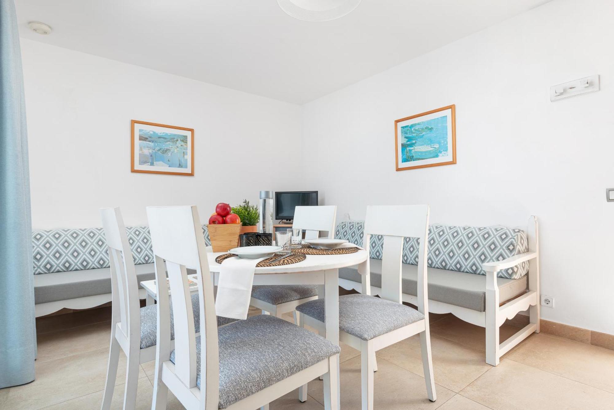 Apartamentos Ferrera Pins Кала Ферера Екстериор снимка
