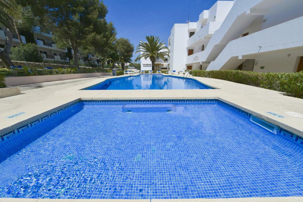 Apartamentos Ferrera Pins Кала Ферера Екстериор снимка