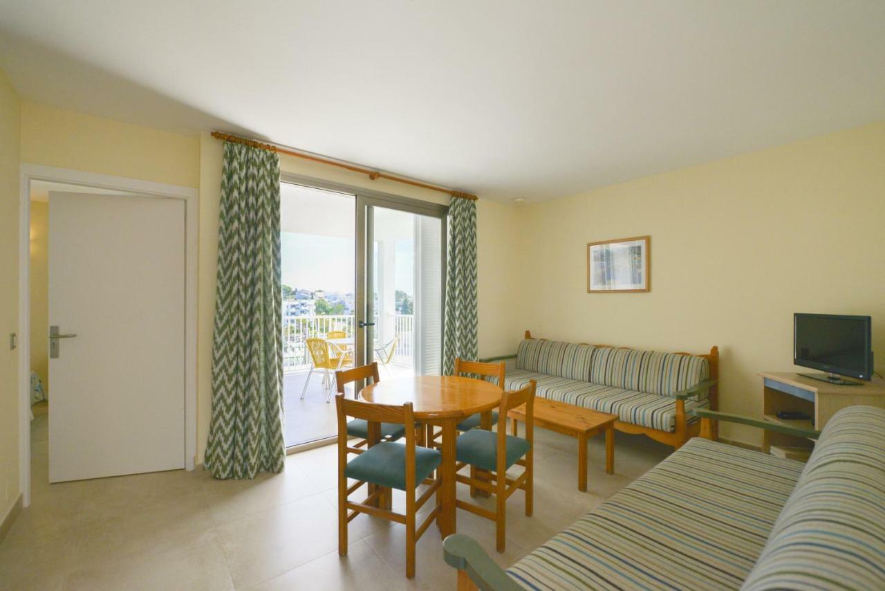 Apartamentos Ferrera Pins Кала Ферера Екстериор снимка