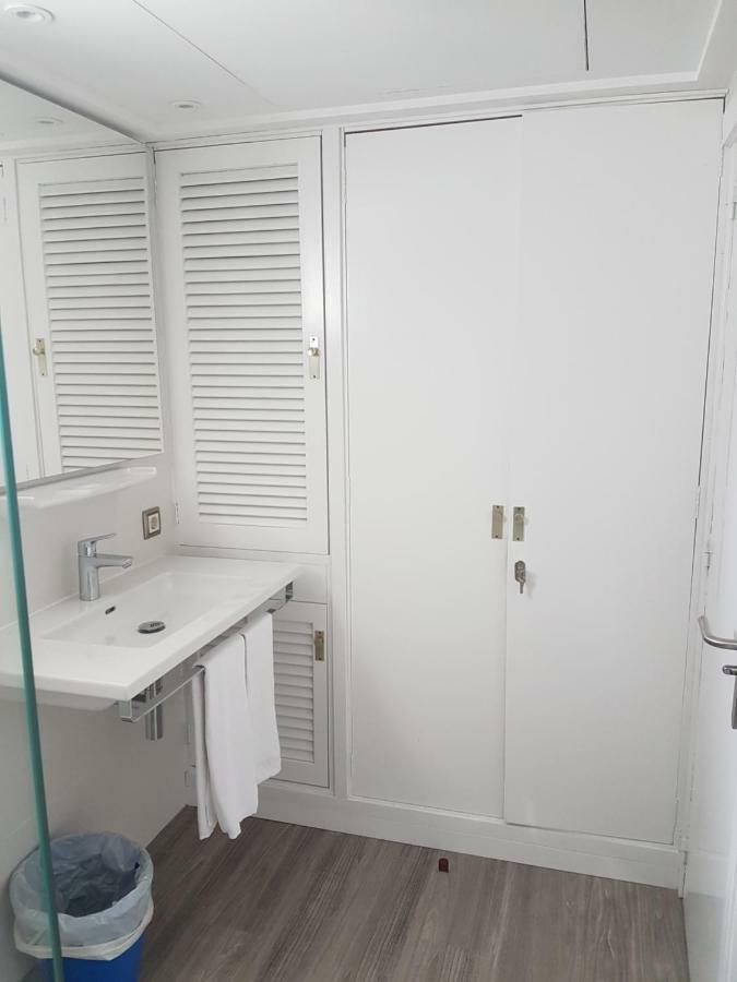 Apartamentos Ferrera Pins Кала Ферера Екстериор снимка